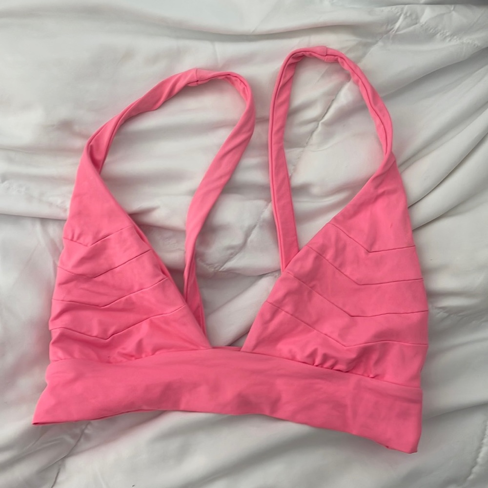 Boys and arrows pink top